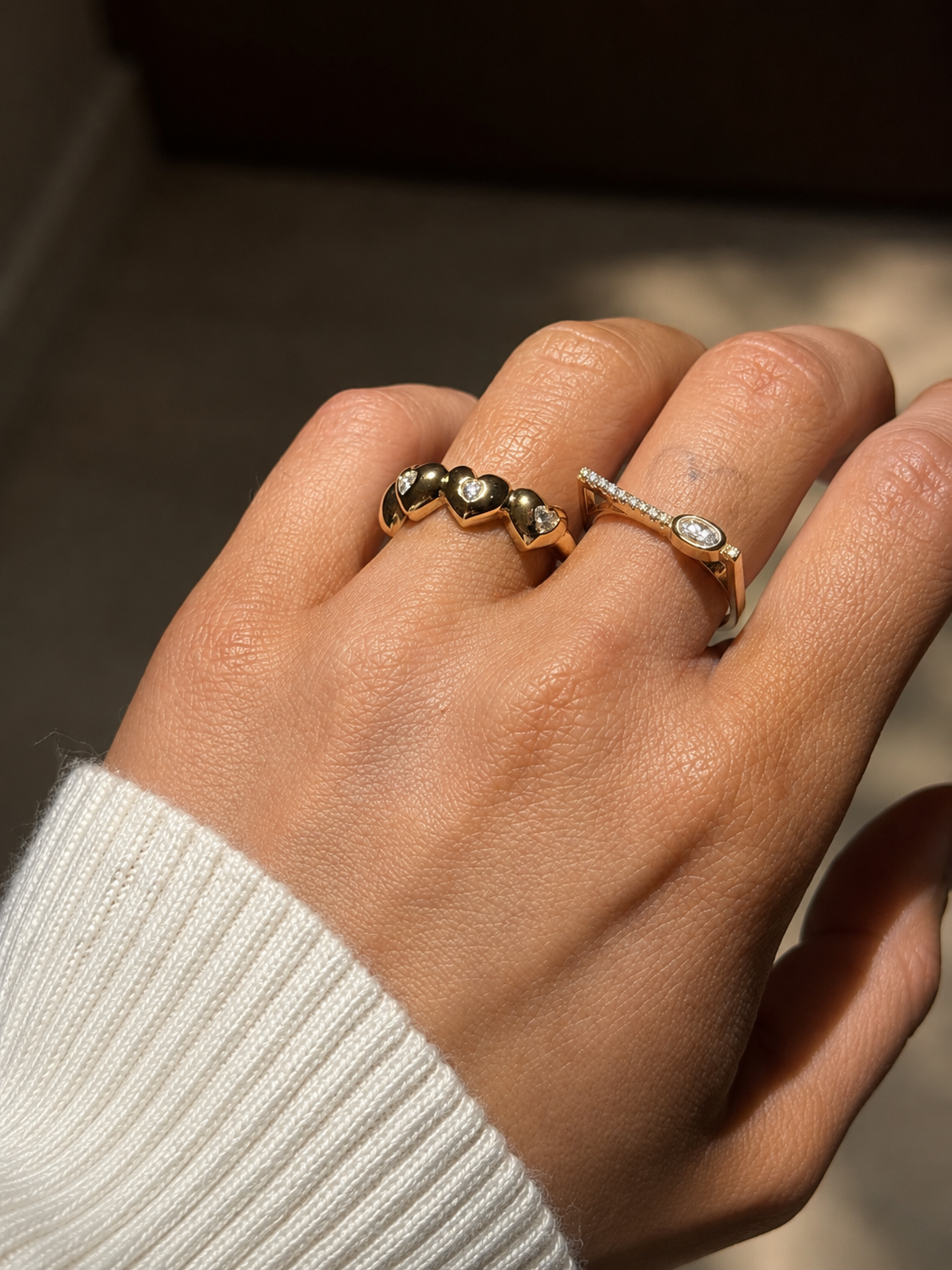 Victoria Élan Moissanite Ring