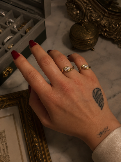 Kensington Marquise Moissanite Ring | 18k Gold Vermeil