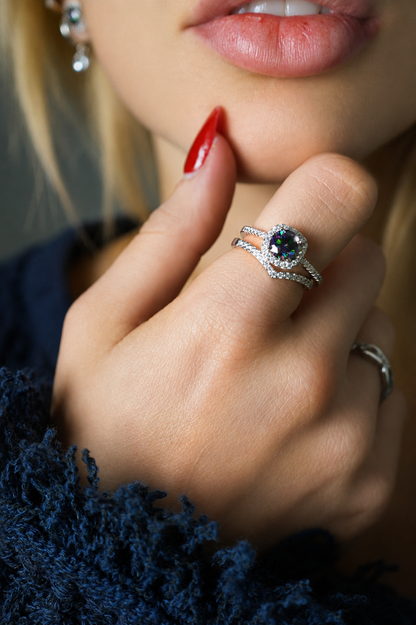 Aurora Boreal® Moissanite Ring